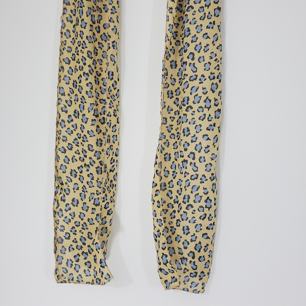 Multicolored Scarf - Picture 4 of 9